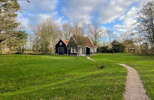 Municipality of Bergen Cottage | Blooming Cottage - One Bedroom Cottage, Sleeps 2