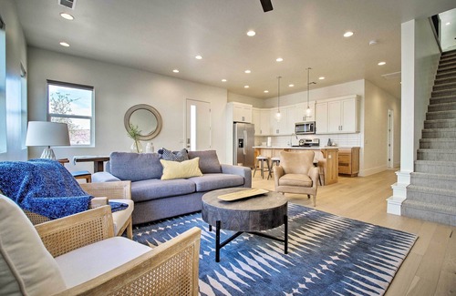 Bloomington House | Bloomington Club - Pool - Hot Tub - Golf - EV Charger