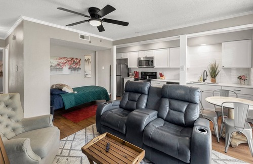 Downtown Apartment | Blossom: Ground Floor, Comfy King Bed