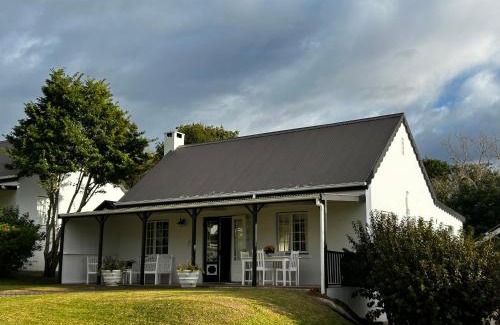 Belvidere Apartment | Blu Belle Lagoon Cottage