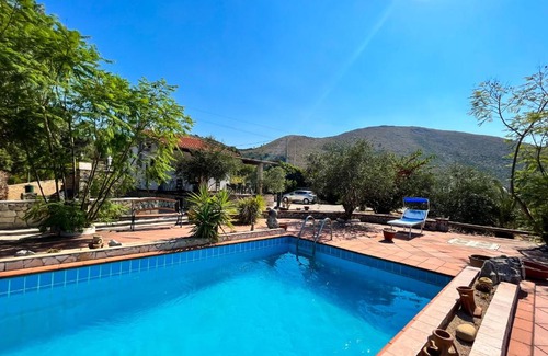 Itri House | Blu Daddy