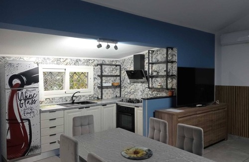 Zafferana Etnea House | Blu Etna Casa Vacanze
