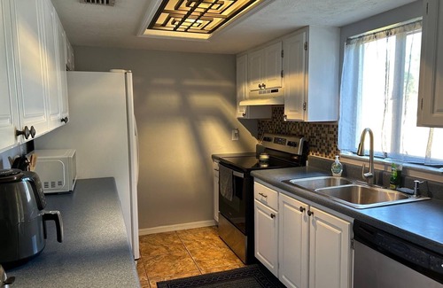 Harbor Point House | Blue Beach Pool House-Port Orange/Daytona