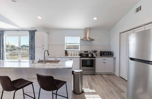 Southwind House | Blue Beak Bungalow Su