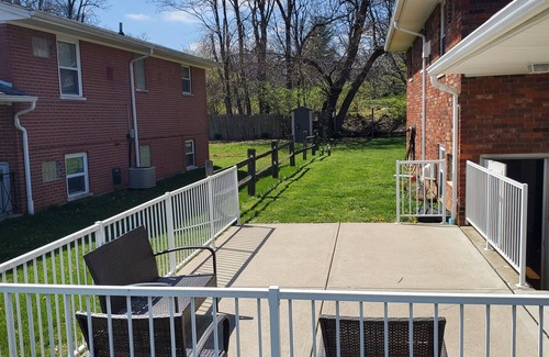 Mount Saint Joseph House | Blue Breeze