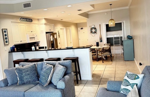 Lower Grand Lagoon Condo | Blue Bungalow 3rd Floor, Huge Beach Balcony, 2-BR 2-BA + Bunks, Treasure Island