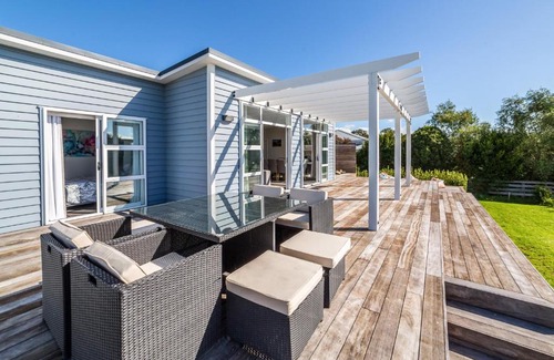 Martinborough House | Blue Bungalow