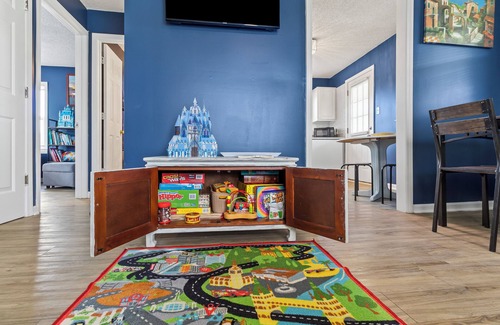 Myrtle Beach Apartment | Blue Citadel: Royal Abode 2 Blocks From the Beach!