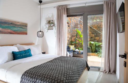 Mavrikiano Apartment | Blue Cove Zen