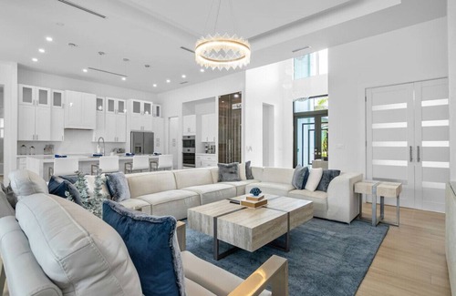 Bonita Shores House | Blue Diamond Beach Home