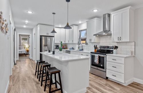 Tower Grove South House | Blue Door Bungalow | JZ Vacation Rentals