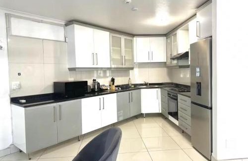 Umhlanga Ridge House | Blue Escape 2 Bed Apartment in Umhlanga with Complex Rooftop Braai & Pool