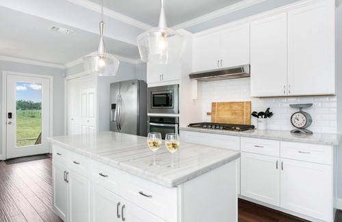 Fredericksburg House | Blue Eyes | 2/2, Pool, Pet Friendly w/fee, Full Kitchen, Washer/Dryer,Pool & Heated Spa