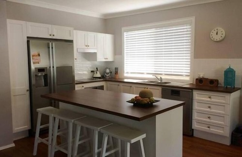 Callala Beach House | Blue Finn - 200 meters to Callala Beach