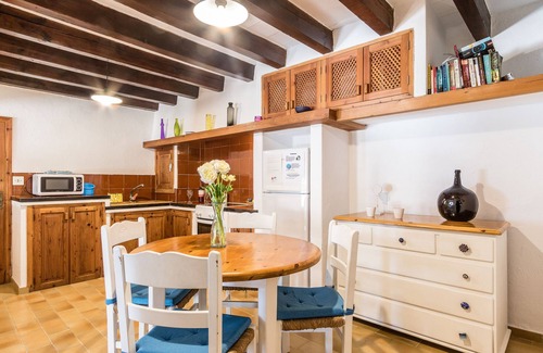 Cala San Vicente Ski Chalet | Blue fisherman house 2 By home villas 360