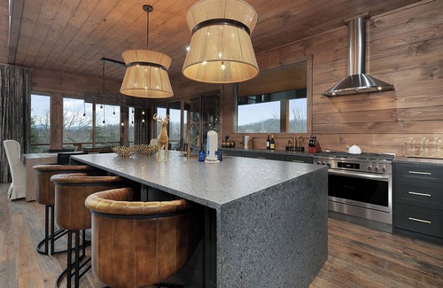 Blue Ridge Cabin | Blue Fox Lodge - Pet Friendly