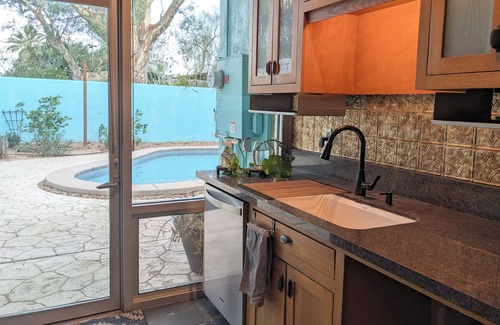 San Clemente House | Blue Harmony: Spacious Desert Retreat. Close to UofA and Reid Park