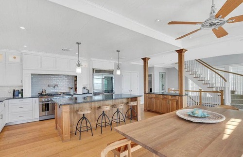 Wall House | Blue Haven by the sea- Ocean Front Oasis in the Heart of the Jersey Shore
