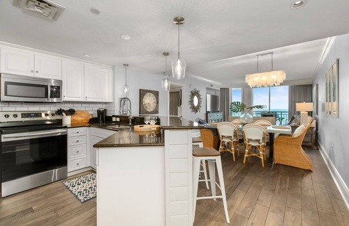 Ocean Drive Apartment | Blue Haven | Luxurious Oceanfront Condo at Mar Vista Grande