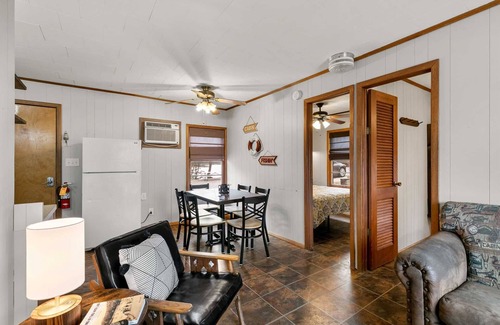 Jenkins Cabin | Blue Heron Cabin - Bring Your Boat, Enjoy The Swim Dock, Kayaks, Pool, and Views! | 8