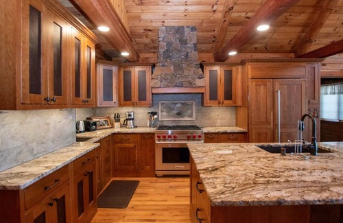 Ovid House | Blue Heron Lodge- Lakefront luxury with boat dock