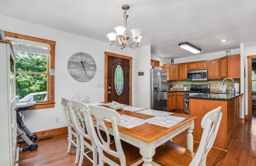 Chincoteague House | Blue Heron's Hideaway - A Trusted Guest Favorite for Spacious Comfort!