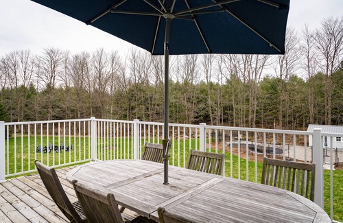 Markdale Cottage | Blue Jay Estates - 2 Acres with Private Pool