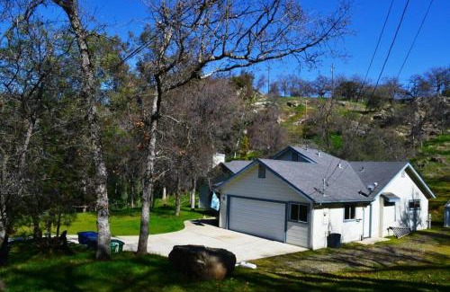 Three Rivers House | Blue Jay Paradise