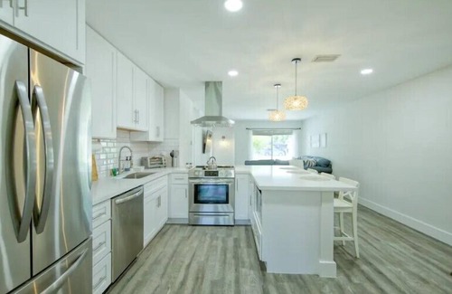 Deerfield Beach Villa | Blue Jewel - Coastal retreat by the beach with private patio including foosball
