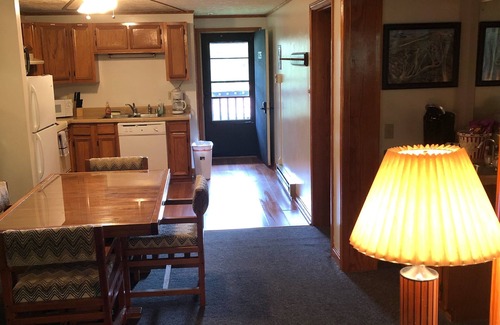 Claysburg Condo | Blue Knob Condo - 2/Queen Bedrooms, 2/Full Baths, Indoor Pool, Wet Bar & WiFi