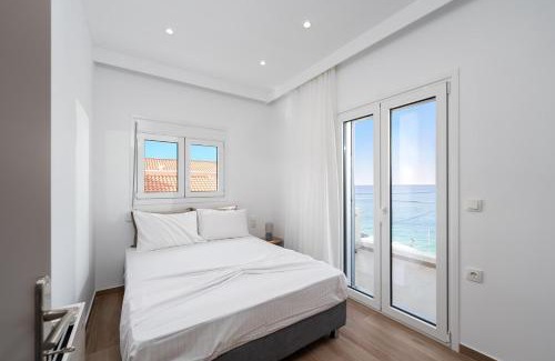 Paralia Porovitsis Apartment | Blue Krathis - Luxury Seafront apartments