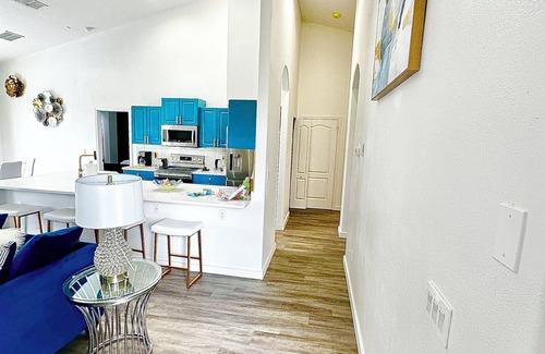 Tuscan Hills House | Blue Lagoon 7 MILES From Disney World