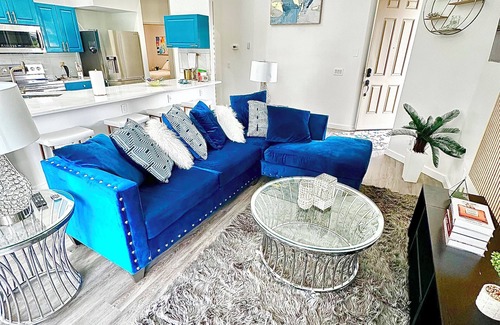 Tuscan Hills House | Blue Lagoon 7 MILES From Disney World