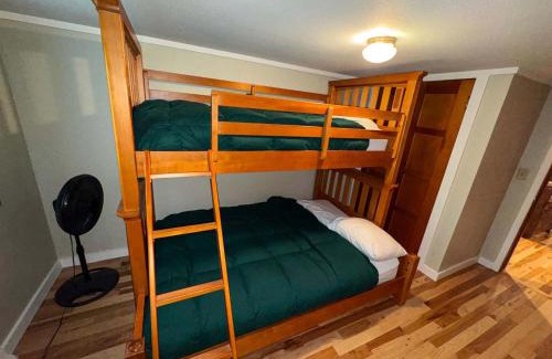 Minocqua House | Blue Lake Cottage - 10 Minutes to Minocqua