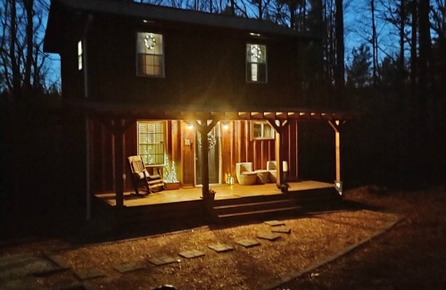 Mountain Rest Cabin | Blue Laurel is nestled in the peaceful little town of Mountain Rest, SC .