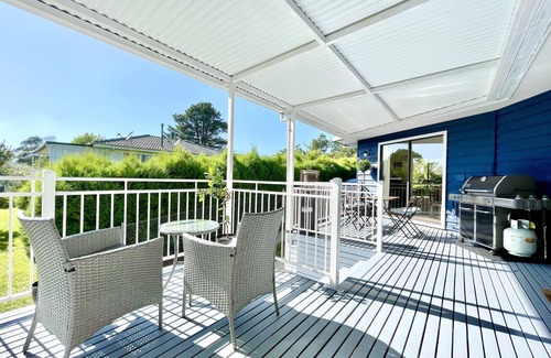 Katoomba House | Blue Lily Bungalow - Unique Yurt, 3 Bedroom, Luxe Furnishings, A/C, Decks, Pet-Friendly
