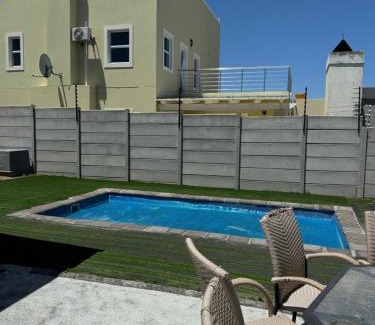 Bloubergstrand Apartment | Blue Lily Haven Cape Town Self Catering Home