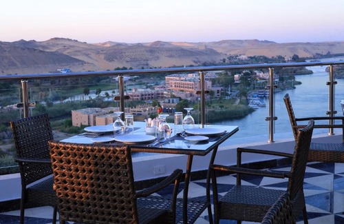 Al Duqqi Hotel | Blue Lotus Nile Suites Hotel Aswan