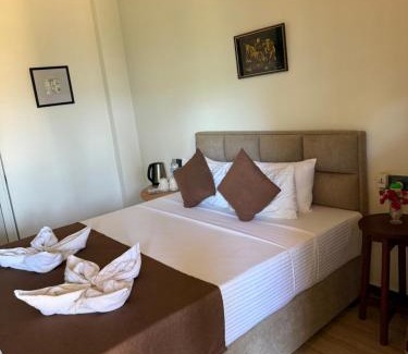 Ambalangoda Bed & Breakfast | Blue Maalu Resort