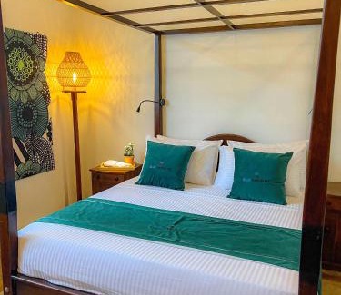 Negombo Bed & Breakfast | Blue Mangrove lagoon by serenity