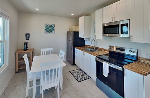 Rockport Condo | Blue Marlin #11 | Bay Views, Community Pool