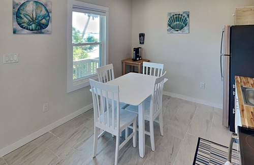 Rockport Condo | Blue Marlin #11 | Bay Views, Community Pool