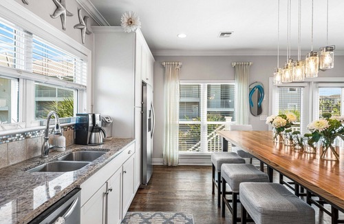 Miramar Beach House | BLUE MERMAID: Splash into Luxurious Paradise! Bikes, Pool, Golf Cart