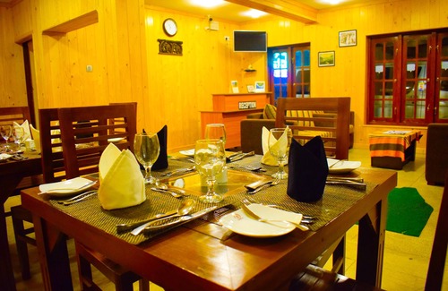 Nuwara Eliya House | Blue Moon Hotel