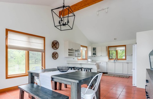 Meaford Cottage | Blue Mountain ★ Ski ★ Sauna ★ Fire Pit ★ Hot tub