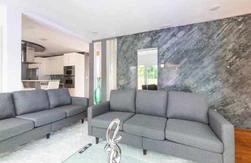 Lake Ridge House | Blue Ocean Vacation Home 1