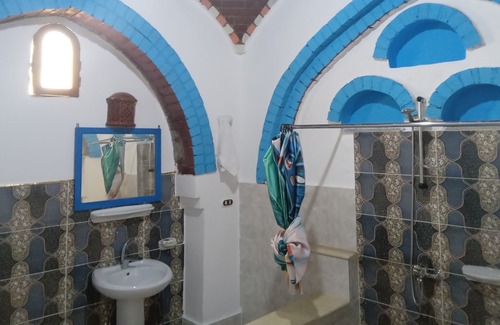 Luxor House | Blue Palace Garden