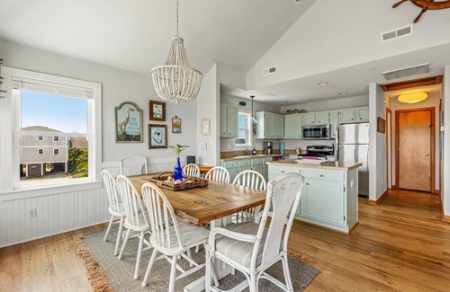 South Nags Head House | Blue Pearl: Steps to the Beach, Ocean Views, Spacious Decks