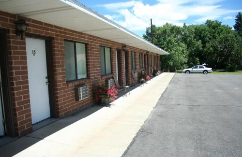 Panguitch Hotel | Blue Pine Motel