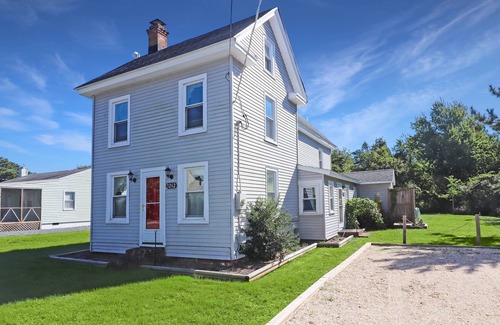 Chincoteague House | Blue Point - Pet friendly w/Outdoor shower!